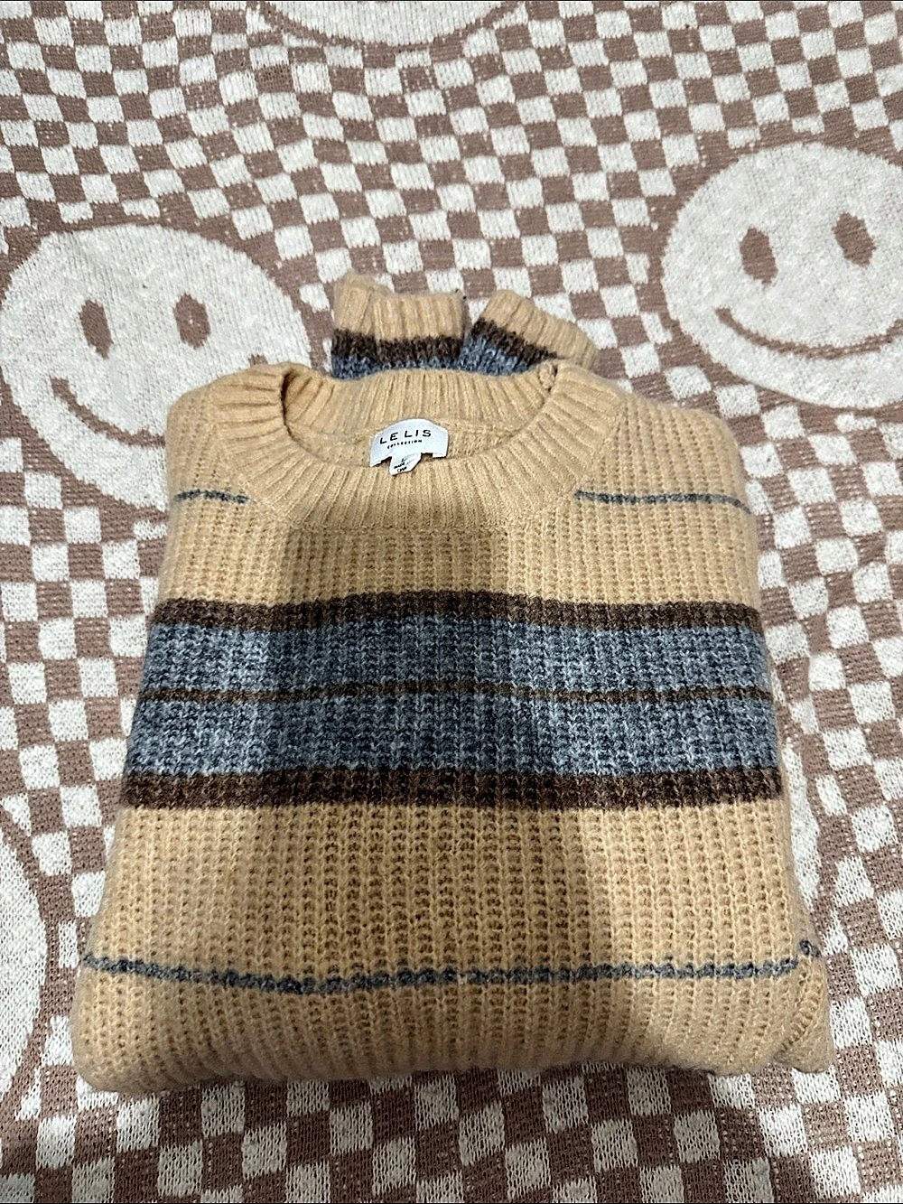 LELIS - Women’s Striped Sweater Size Large